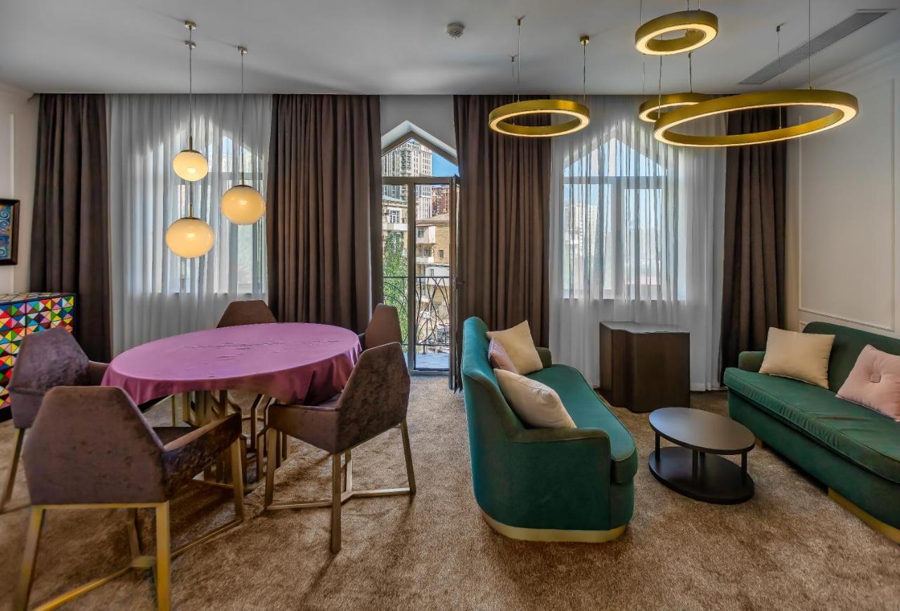 Ivy Garden Hotel Baku Exteriör bild Suite at the hotel