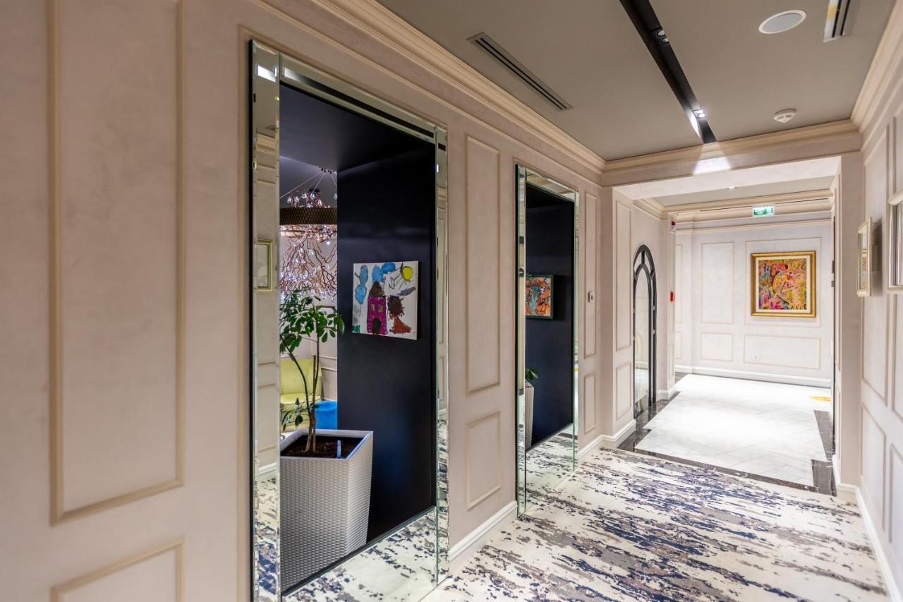 Ivy Garden Hotel Baku Exteriör bild The interior of the hotel