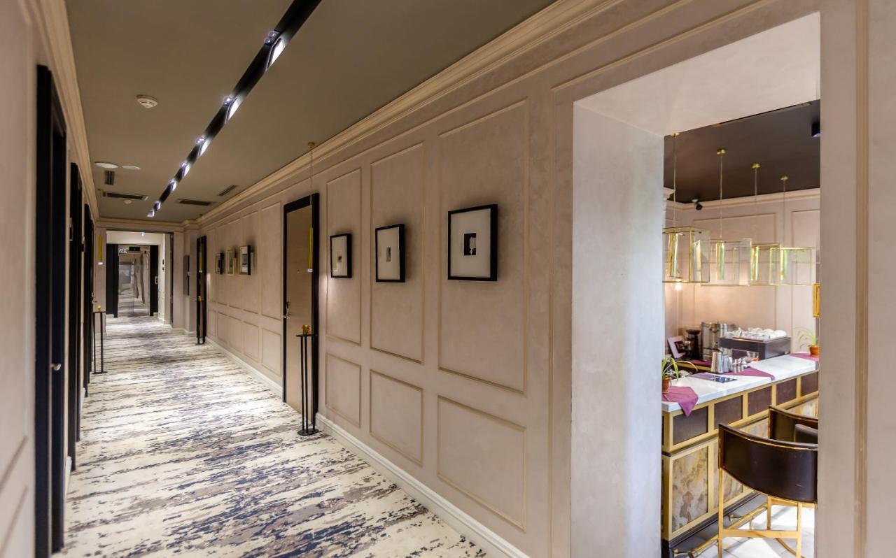 Ivy Garden Hotel Baku Exteriör bild The interior of the hotel